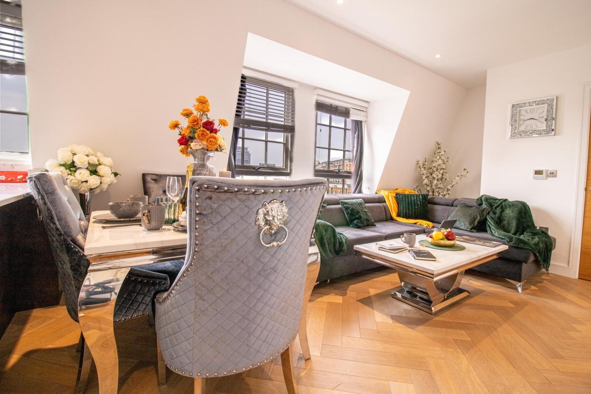 Luxurious 1-Bedroom Penthouse In Marble Arch 71 Лондон Экстерьер фото