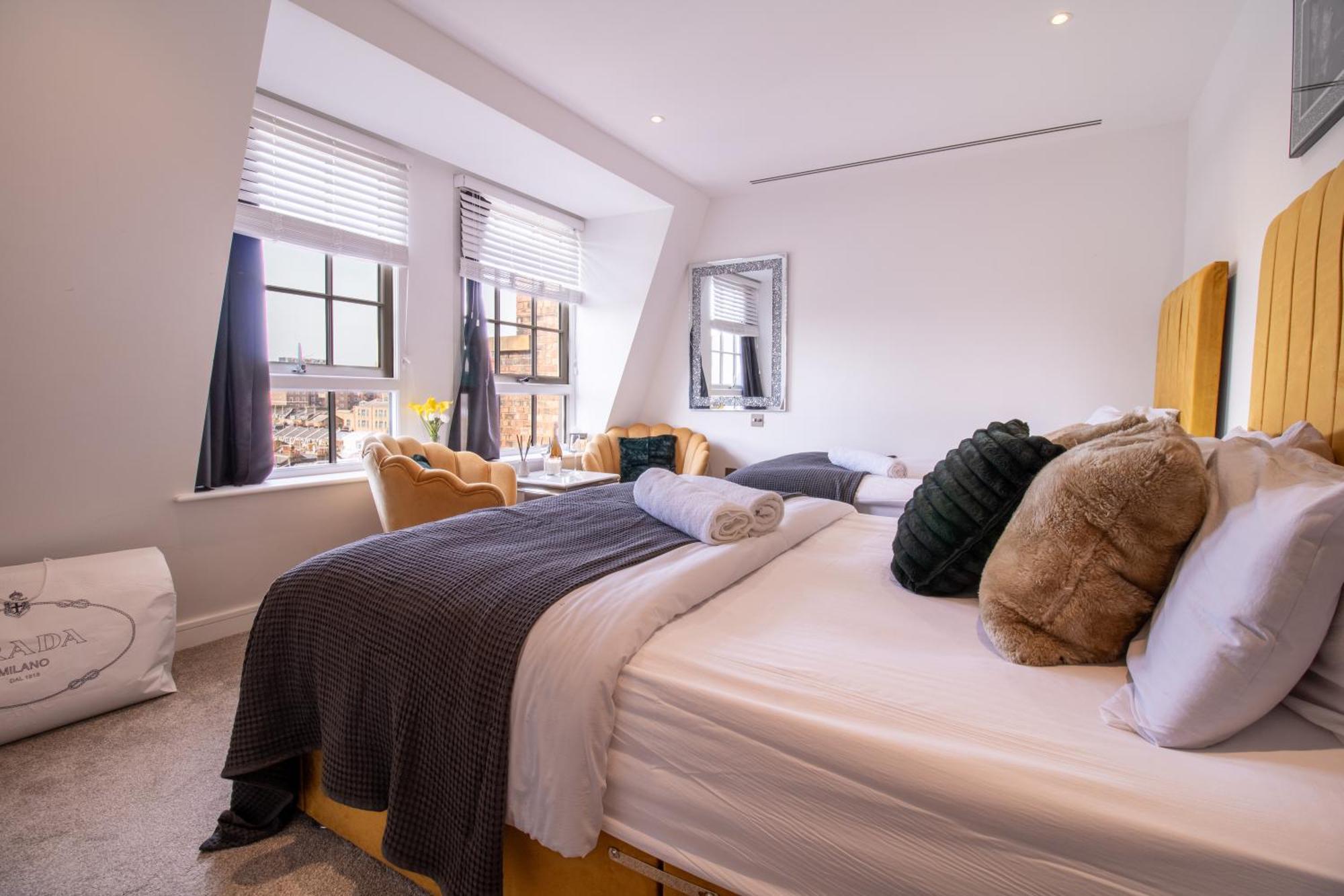 Luxurious 1-Bedroom Penthouse In Marble Arch 71 Лондон Экстерьер фото
